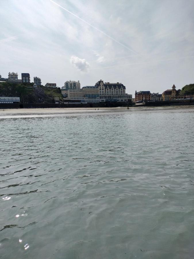 Entre Mer Et Montagne Granville Extérieur photo