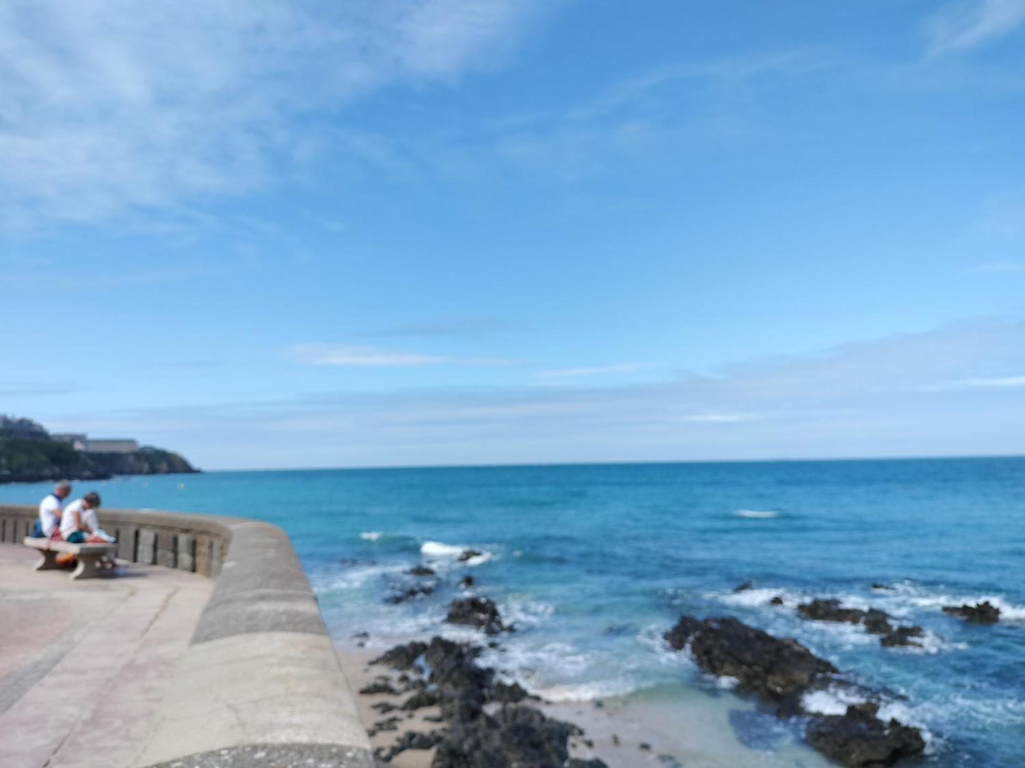 Entre Mer Et Montagne Granville Extérieur photo